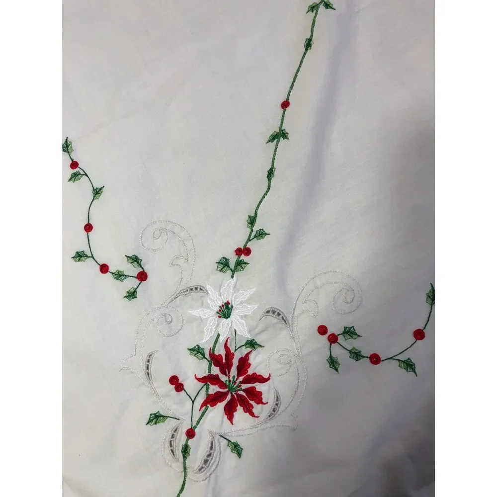 Vtg 70s Christmas Poinsettia Cutwork Tablecloth 48